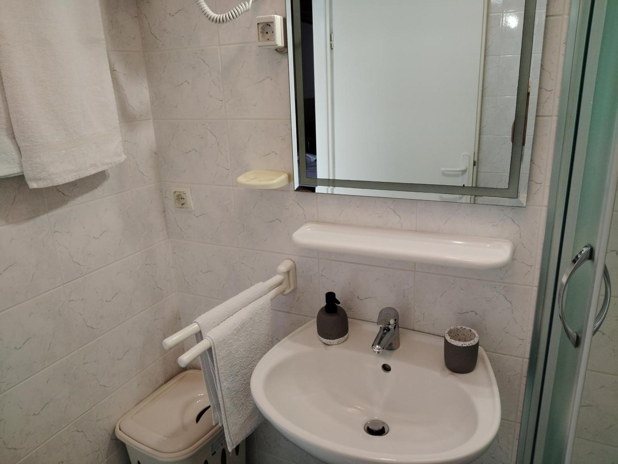 Apartmani Marijan Crikvenica Buitenkant foto